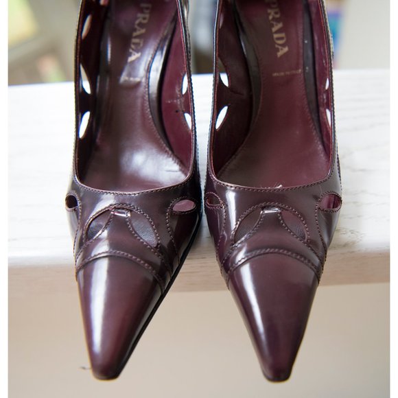 Prada Dark Brown Shiny Patent Leather Cutout Heels sz 36-1/2 - Picture 4 of 12